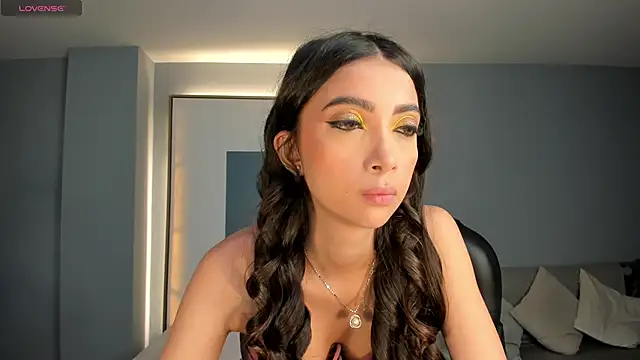 Snapshot of ValeriaVelvet chatting on May 12, 12:02 pm ValeriaVelvet online show from May 12, 12:02 pm