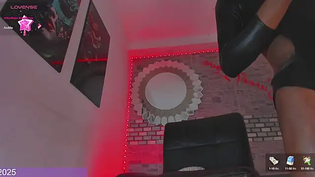 Snapshot of Karla-Ebony chatting on March 7, 1:40 pm Karla-Ebony online show from March 7, 1:40 pm