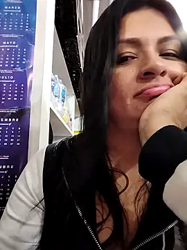 Linda Lars online show from February 20, 3:34 am