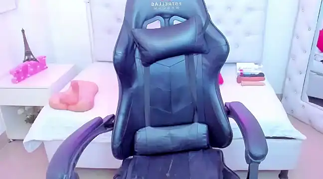 silvana  miller online show from January 30, 7:04 pm