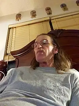 coolbrease10 online show from December 31, 8:04 am