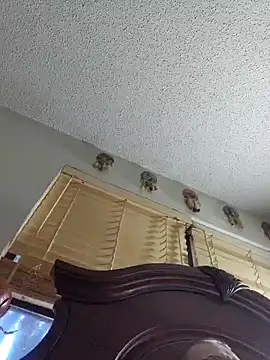 coolbrease10 online show from January 19, 5:49 pm