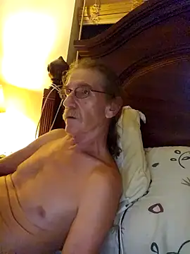 coolbrease10 online show from October 18, 5:43 am