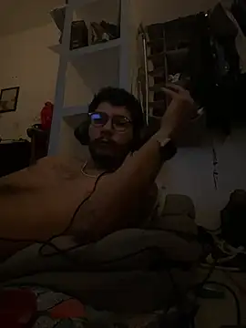 Snapshot of CrazyApachw chatting on March 2, 7:59 am CrazyApachw online show from March 2, 7:59 am