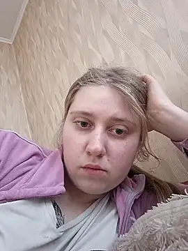 Snapshot of AnastasiaSky19 chatting on February 9, 8:40 am AnastasiaSky19 online show from February 9, 8:40 am