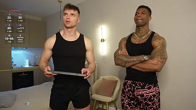 Nik Sharp online show from April 12, 2:00 pm