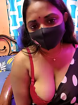 Snapshot of nisha_baby2 chatting on April 11, 7:24 am nisha baby2 online show from April 11, 7:24 am