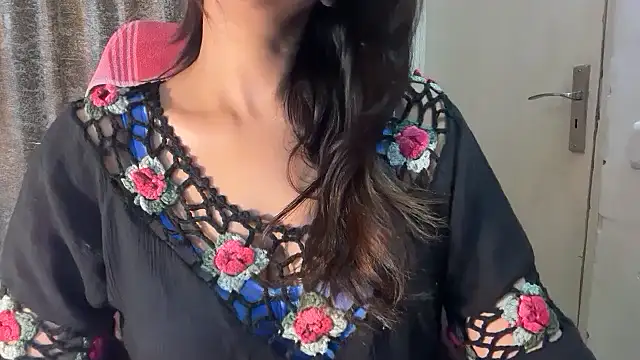 Cupid of Hearts online show from March 27, 1:00 am