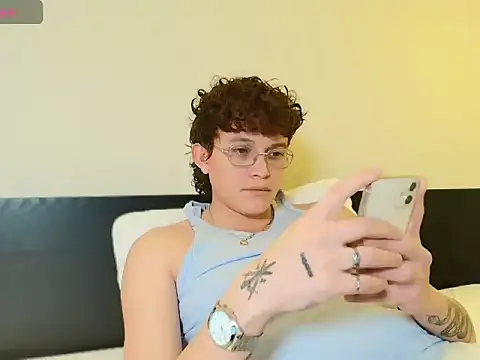 Snapshot of ccamilo-andress chatting on March 4, 8:59 pm ccamilo-andress online show from March 4, 8:59 pm