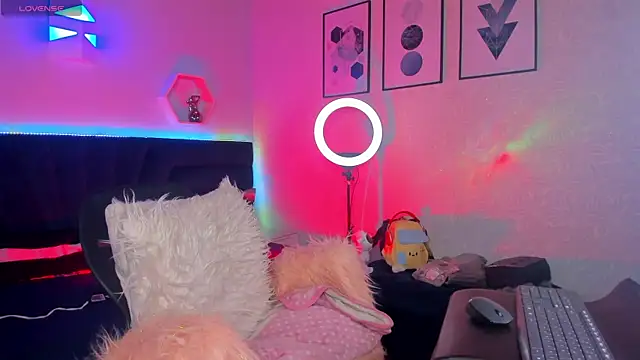 Snapshot of _gia_rose chatting on September 18, 9:28 pm gia rose online show from September 18, 9:28 pm