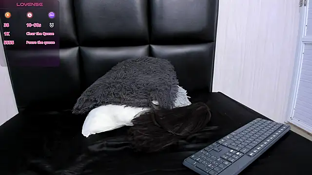 Snapshot of Milk_max_18 chatting on January 25, 9:04 am Milk max 18 online show from January 25, 9:04 am