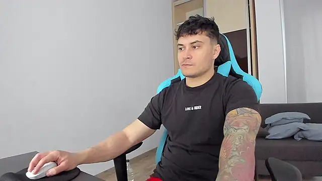 MatMalonne online show from February 4, 10:21 am