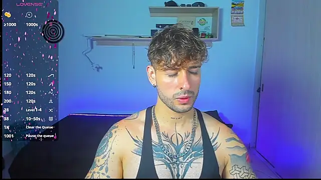 Snapshot of Ares_blue chatting on May 21, 12:01 pm Ares blue online show from May 21, 12:01 pm