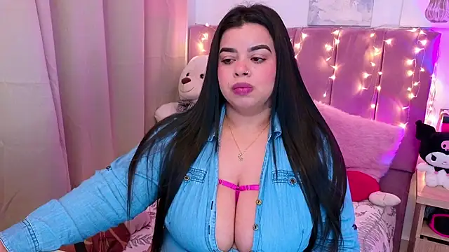 MiahJoness online show from November 25, 10:10 pm