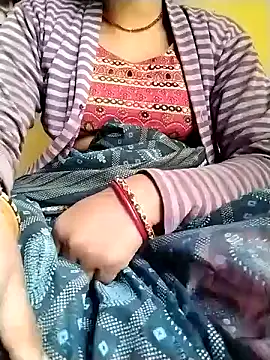 Snapshot of Cutkajal chatting on December 23, 8:00 am Cutkajal online show from December 23, 8:00 am