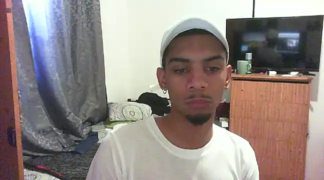 29YOURZ 28  online show from December 2, 6:30 am