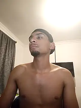 29YOURZ 28  online show from December 3, 7:55 pm