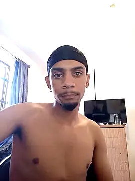 29YOURZ 28  online show from December 9, 9:17 am