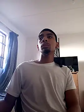 29YOURZ 28  online show from December 11, 5:43 am