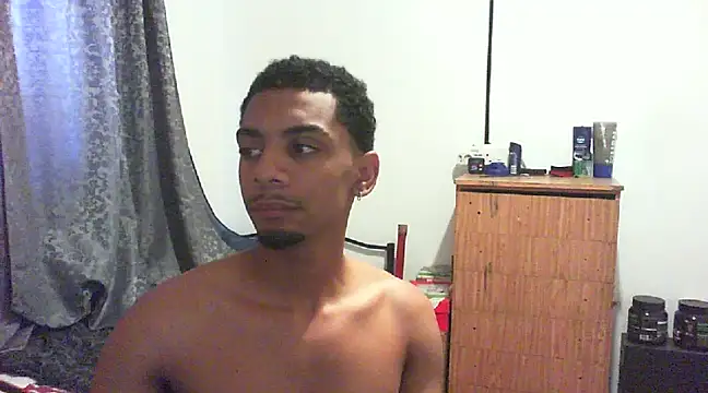 29YOURZ 28  online show from February 5, 10:30 am