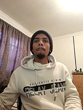 29YOURZ 28  online show from September 17, 8:27 am