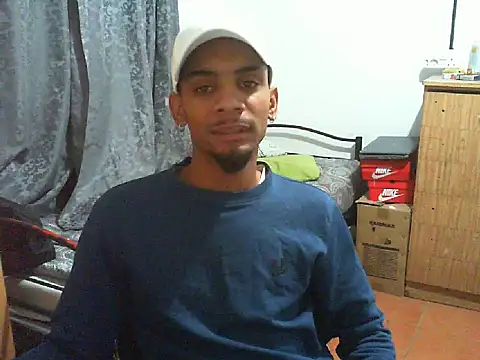 29YOURZ 28  online show from December 5, 8:38 pm