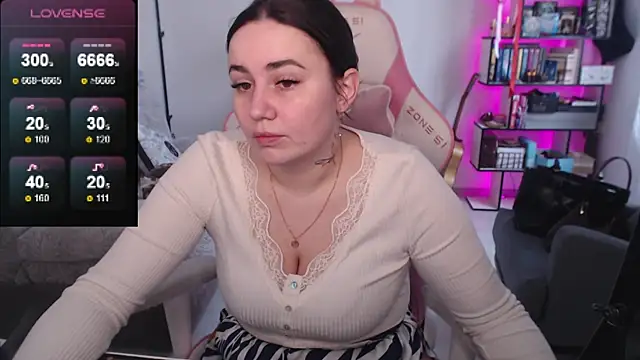 Snapshot of SexyWitch_666 chatting on May 1, 5:56 am SexyWitch 666 online show from May 1, 5:56 am
