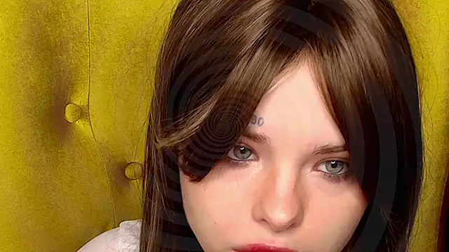 Snapshot of MisssLola chatting on October 12, 2:05 pm MisssLola online show from October 12, 2:05 pm