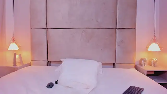 miamiller69 online show from January 15, 7:26 am