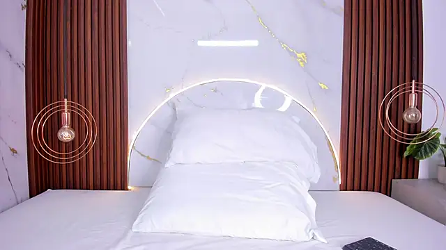 miamiller69 online show from October 4, 4:54 am