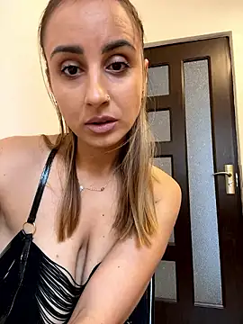 Daisyforyou online show from December 2, 8:52 am