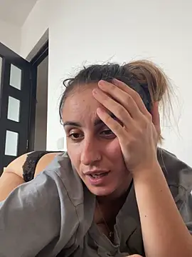 Daisyforyou online show from February 18, 8:27 am