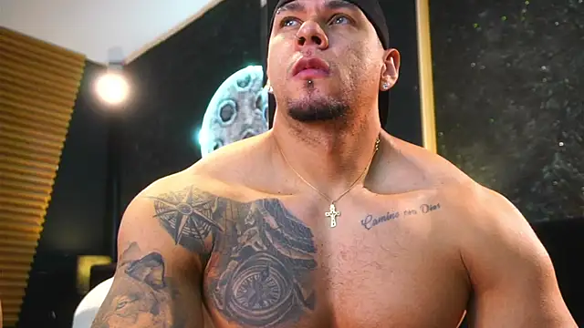 MassimoWalton2 online show from November 5, 12:05 pm