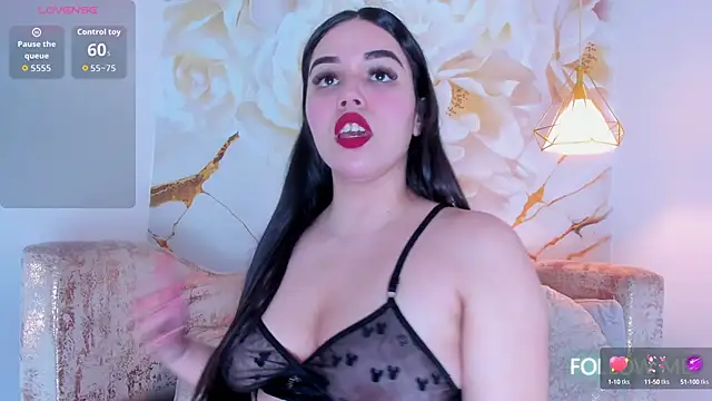 melaniecooperr online show from September 16, 4:13 am