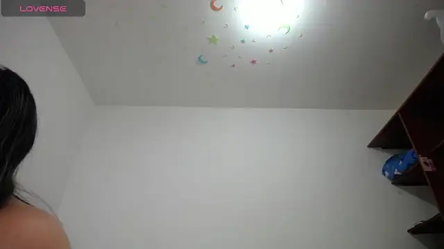 Laila Laly online show from December 23, 1:24 pm