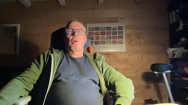 lelohop online show from February 5, 7:13 am