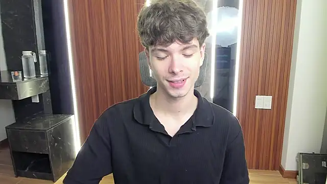 calvin love you online show from March 31, 5:13 pm