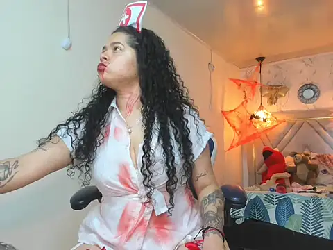 alexa-cooper- online show from October 19, 1:34 pm