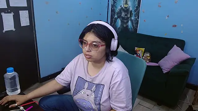 X CHERRY XX online show from July 8, 1:32 am