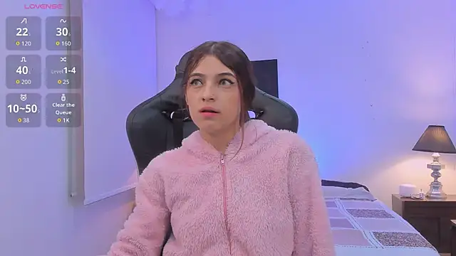 sofiarouge online show from January 7, 11:56 am