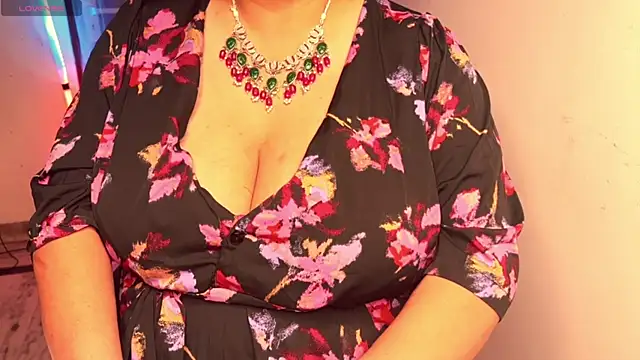 Gulabi Queen online show from July 27, 4:14 pm