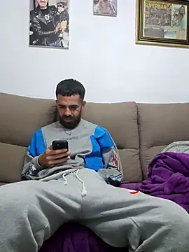 Snapshot of charlye_inkkkk chatting on February 2, 11:25 pm charlye inkkkk online show from February 2, 11:25 pm