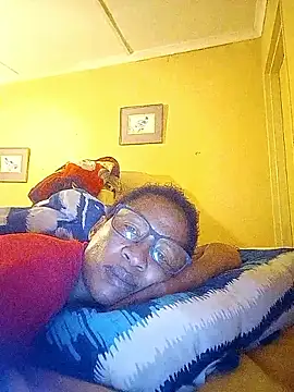 Snapshot of bustybillies chatting on February 27, 1:05 am bustybillies online show from February 27, 1:05 am