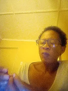 Snapshot of bustybillies chatting on March 13, 4:35 pm bustybillies online show from March 13, 4:35 pm