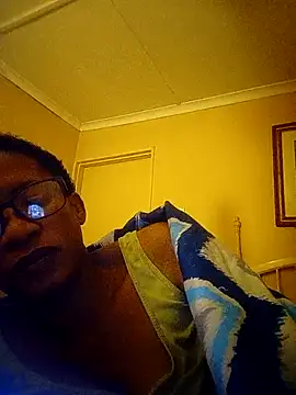 Snapshot of bustybillies chatting on April 3, 5:00 pm bustybillies online show from April 3, 5:00 pm