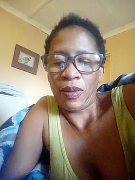 Snapshot of bustybillies chatting on April 4, 5:06 am bustybillies online show from April 4, 5:06 am