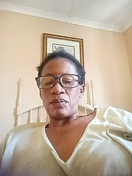 Snapshot of bustybillies chatting on April 5, 12:13 pm bustybillies online show from April 5, 12:13 pm