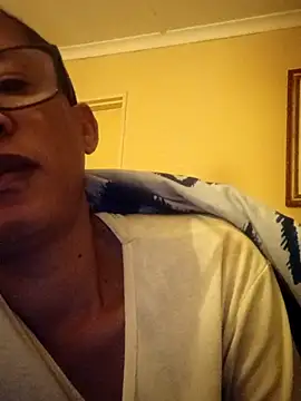 Snapshot of bustybillies chatting on April 7, 3:51 am bustybillies online show from April 7, 3:51 am