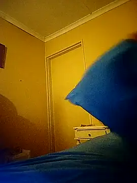 Snapshot of bustybillies chatting on April 11, 1:43 am bustybillies online show from April 11, 1:43 am