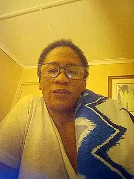 Snapshot of bustybillies chatting on April 14, 4:35 pm bustybillies online show from April 14, 4:35 pm